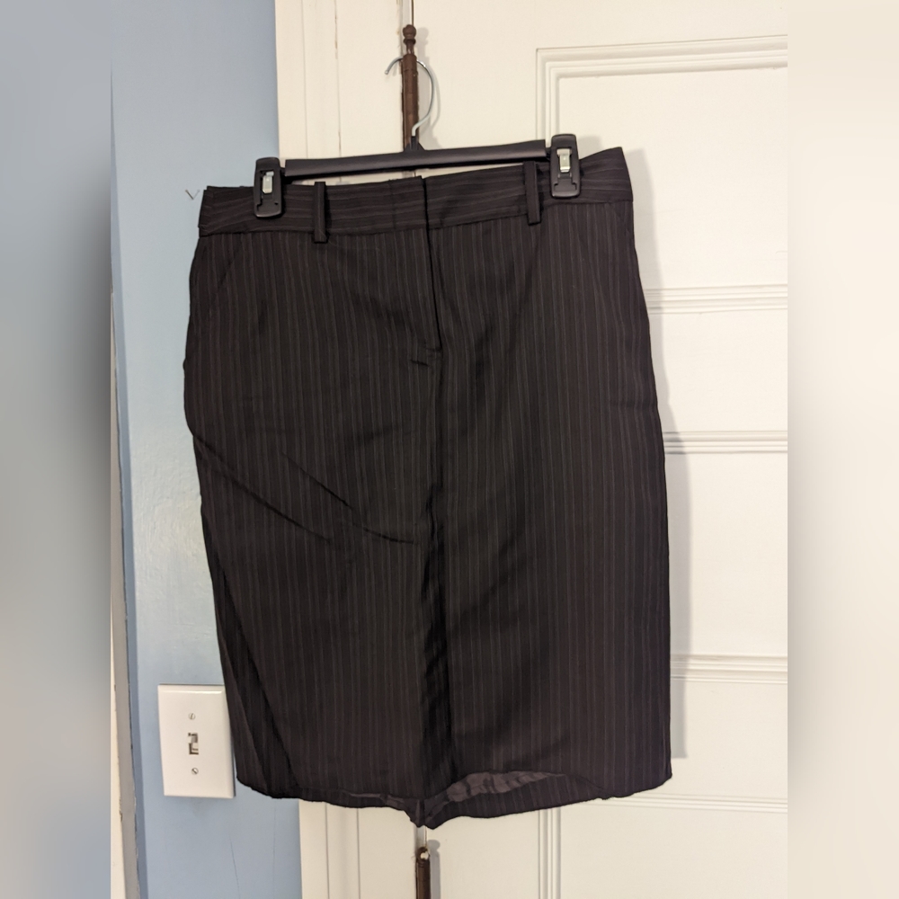 BCBG Maxazria Brown Pinstripe Suit Skirt with Mermaid Hem, Size 4